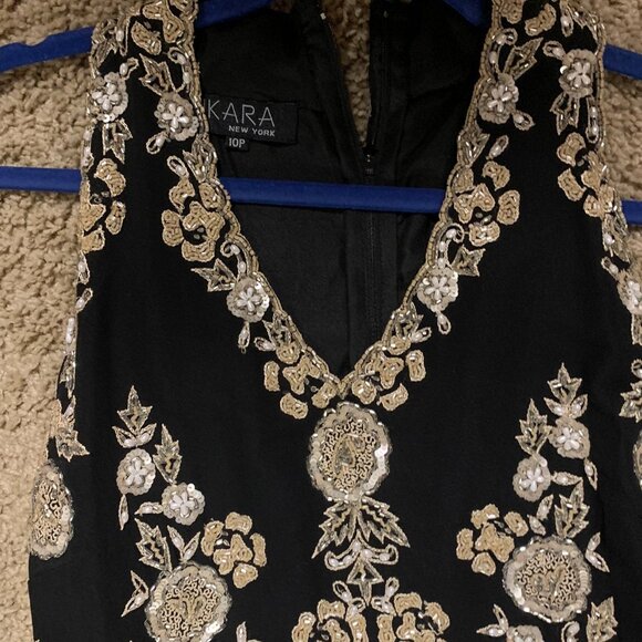 Long Black Dress With Beads Design - Picture 2 of 3